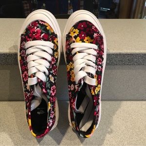 Womens rocket dog sneakers